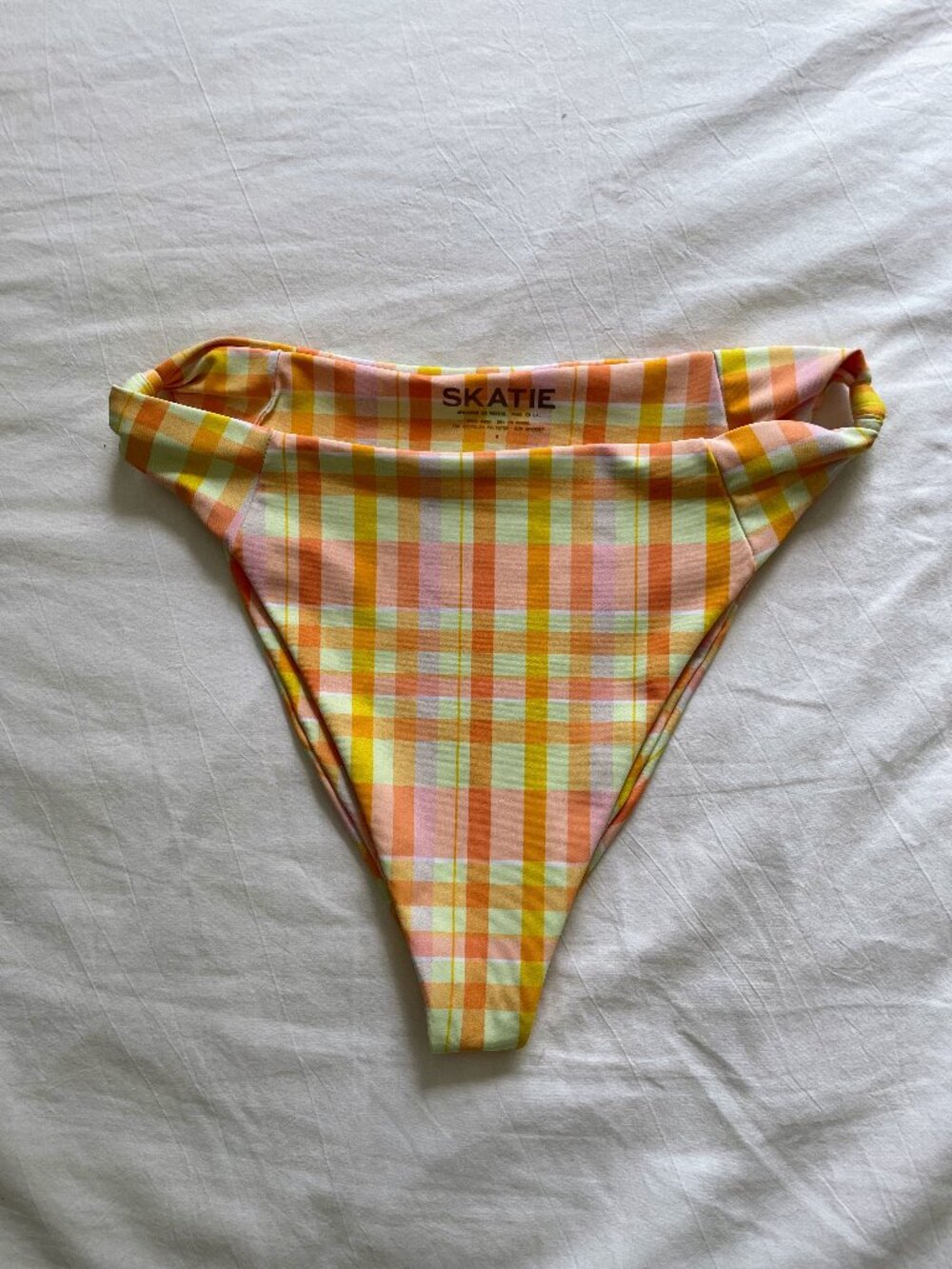 Skatie Salty Bottoms in Suva (Medium)